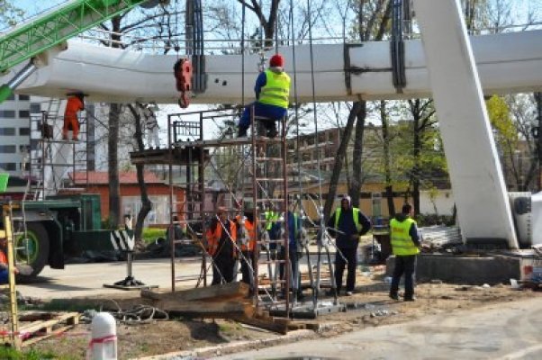 Macaralele lui Mircea Băsescu ajută la construcţia pasarelelor pietonale? Mazăre: Sunt un tip tolerant